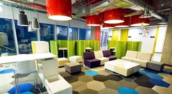 Tại sao xu hướng thiết kế văn phòng đa sắc màu lại được ưa chuộng?