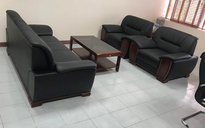 Sofa văn phòng giúp không gian thêm phần ấn tượng, thu hút